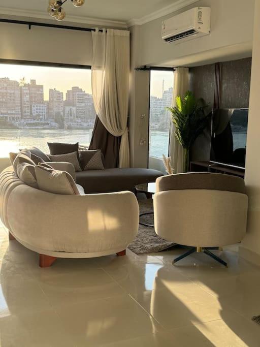 A Great Nile View - 3 Apartment Cairo